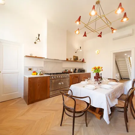 Timeless Elegance In Trastevere Apartman Róma