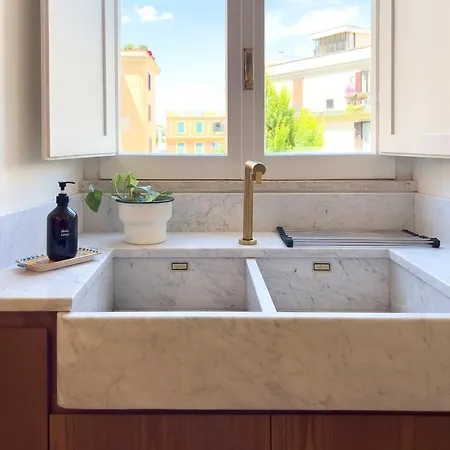 Timeless Elegance In Trastevere Apartman *